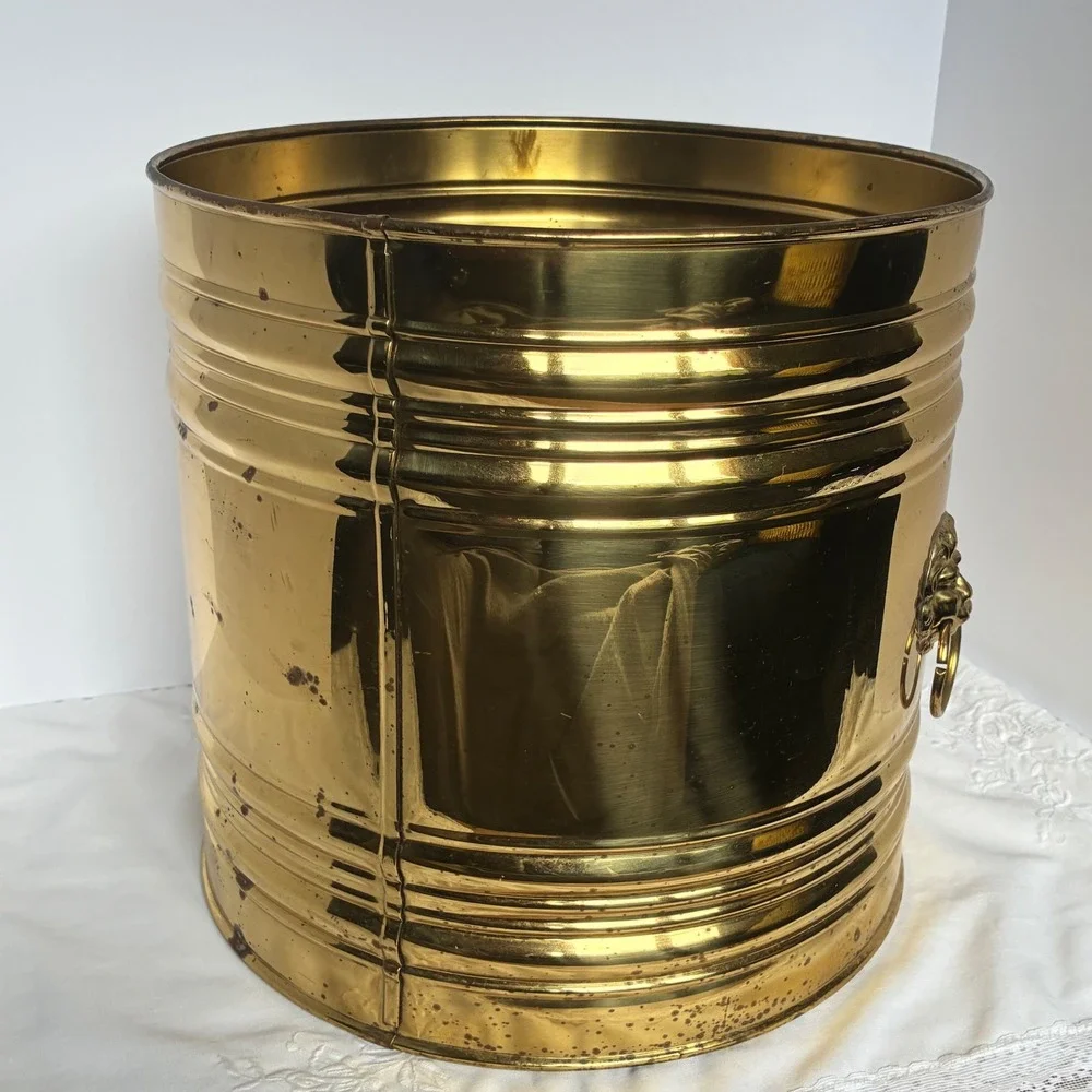 Vtg Bates Brass of Birmingham Planter England Hollywood Regency Lion Head Handle